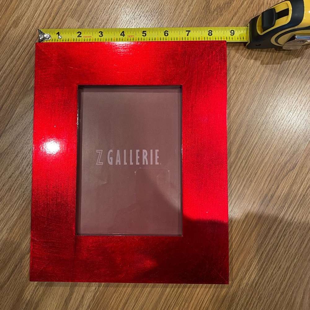 Red Z Gallery frames - Picture 5 of 8